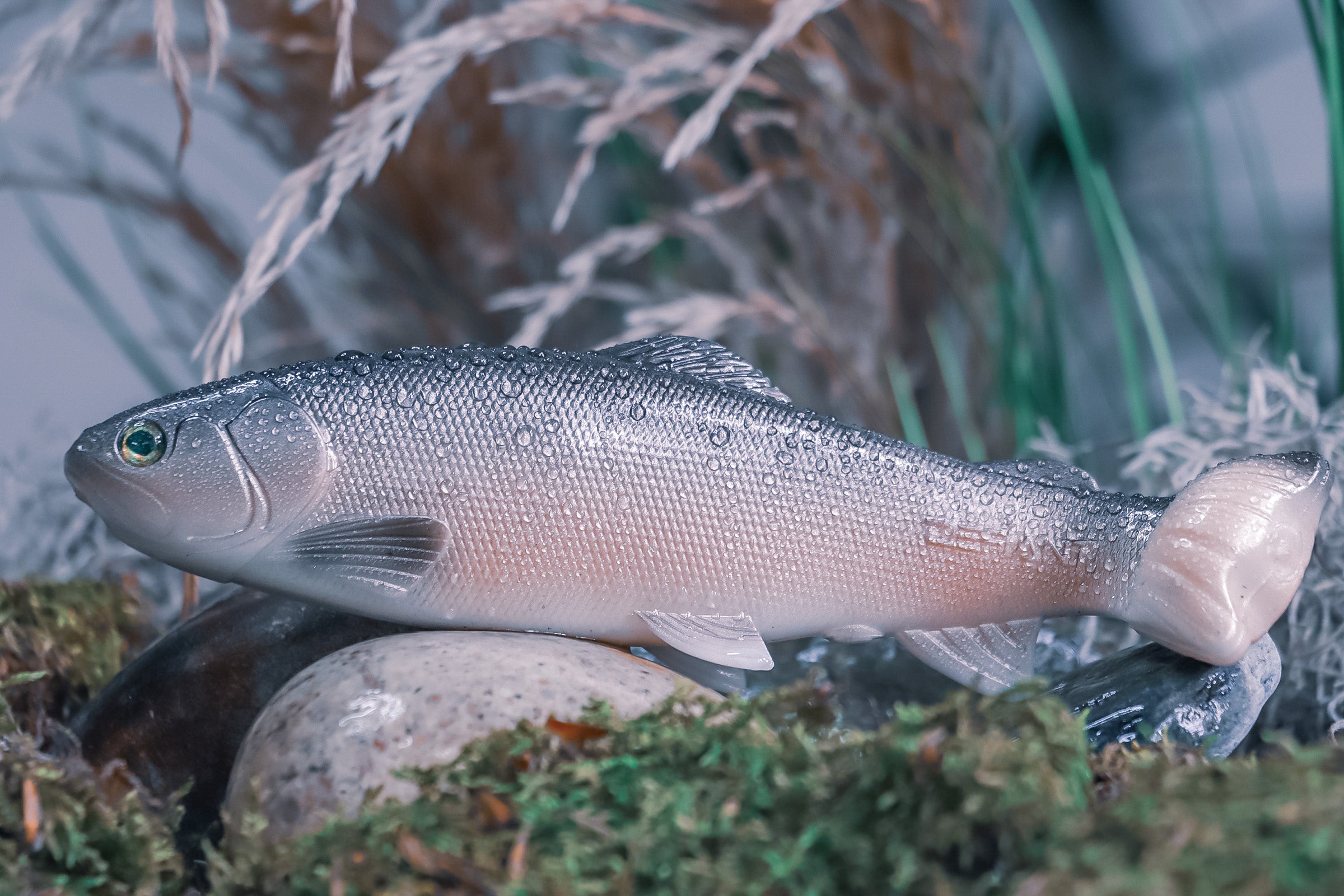 Defiant 210 8.25" Swimbait fishing lure - product photo